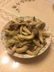 素炒小蘑菇