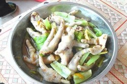 生菜酸鸡爪