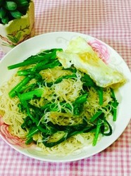 菜心炒米粉