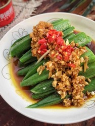 蒜辣凉拌秋葵