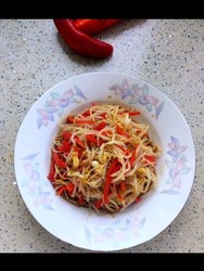 辣椒拌豆芽