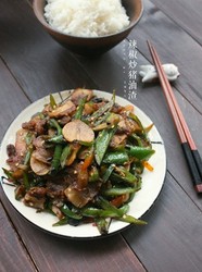 辣椒炒猪油渣