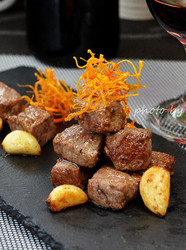 蒜籽红酒牛肉