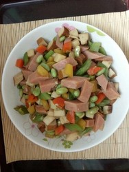方火腿炒毛豆杂蔬