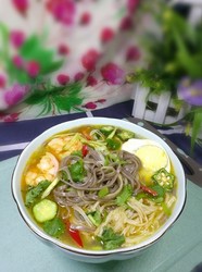 虾仁鸡蛋荞麦面
