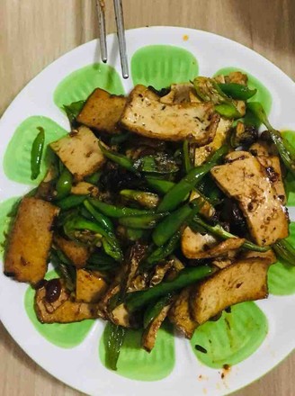 辣椒豆瓣酱炒臭豆腐干