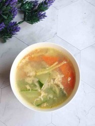 黄瓜胡萝卜蛋花汤