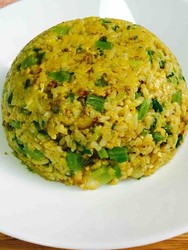 虾仁咖喱炒饭