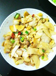 鸡腿菇炒五花肉