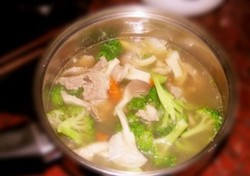蘑菇蔬菜小火锅