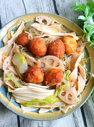 杂蔬炖土豆丸子