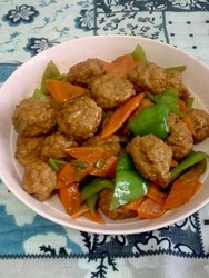 烩丸子