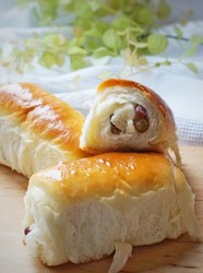 蜜豆餐包