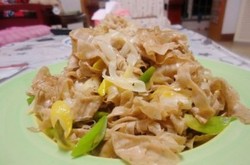 大葱炒豆皮