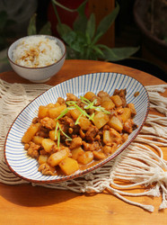 土豆酱鸡块