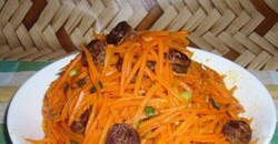 鸭肝肠炒胡萝卜丝