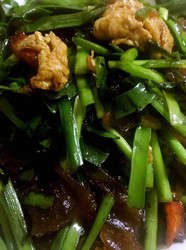 韭菜鸡蛋炒面皮