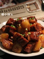 土豆红烧肉