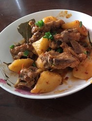 土豆烧排骨（川味）