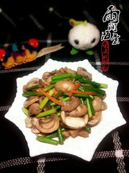 蒜苔炒口蘑