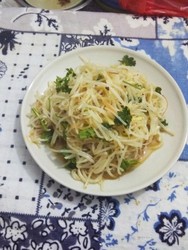 拌绿豆芽