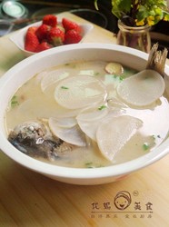 萝卜鲫鱼汤