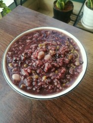 黑米白芸豆粥