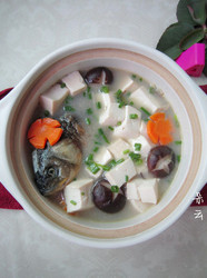 香菇豆腐鲫鱼汤