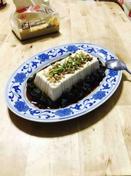 小葱皮蛋豆腐