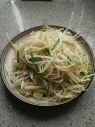 清炒豆芽