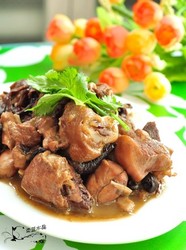 榛蘑炖鸡腿