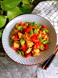 双椒鸡丁