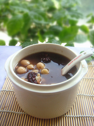 红枣莲子血糯米粥