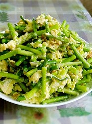 蒜薹炒鸡蛋（超简单版）