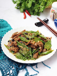 牛肉炒苦瓜