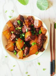 萝卜炖牛腩