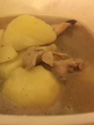 鸡肉炖土豆