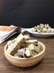 核桃芝麻蔓越莓牛轧糖