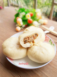 卤肉豇豆干包子