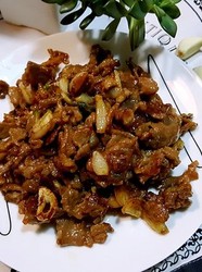 蒜爆羊肉