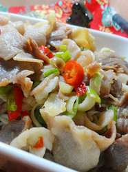 酸辣风味肥牛