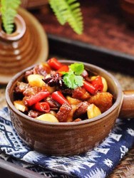 红烧牛肉炖大蒜