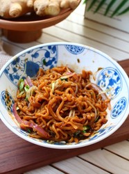 蔬菜炸酱面 #中卓炸酱面#