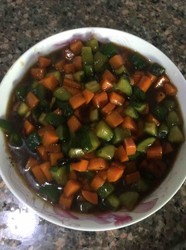双色胡萝卜黄瓜丁