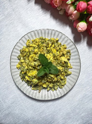 槐花炒鸡蛋