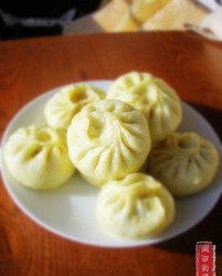 猪肉茴香包子