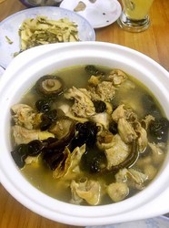 炖鸡汤