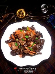 红蘑炒肉