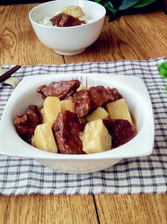 牛肉炖年糕