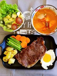七分熟肋眼牛排